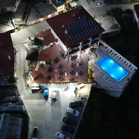 Deyanira Otel Gorno Dryanovo