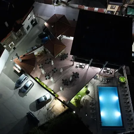 Deyanira Otel *