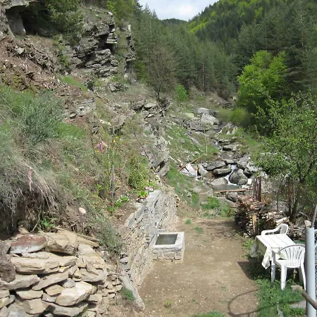 Otel Deyanira Gorno Dryanovo